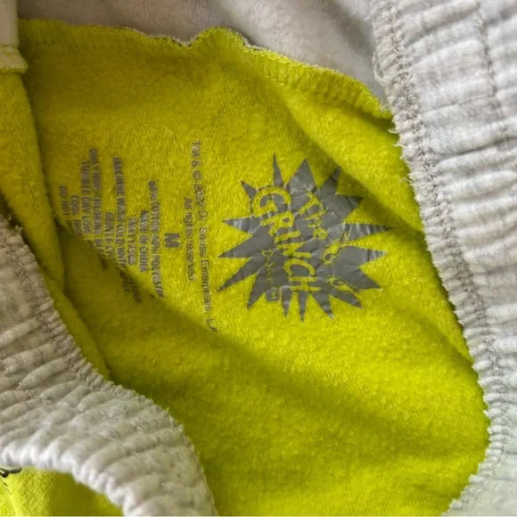 Set - Picture 2 of 3